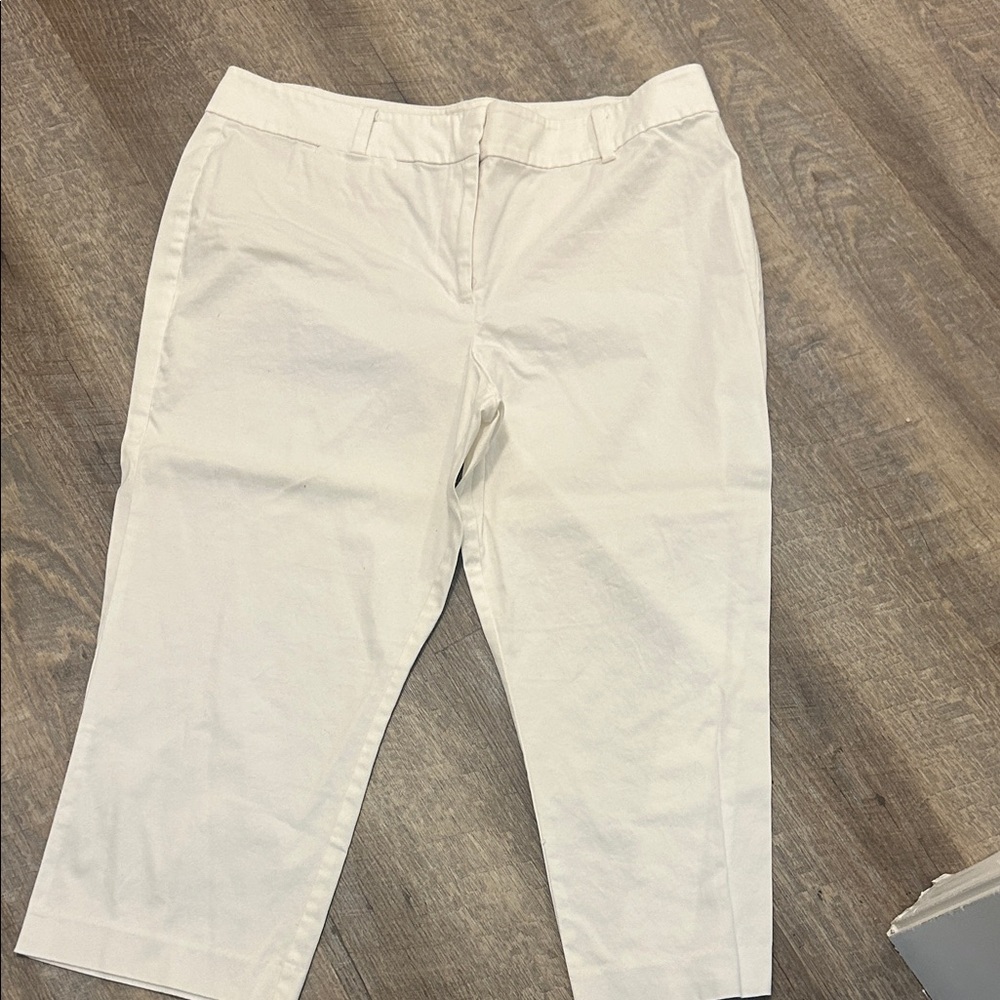 Ann Taylor Petite White Cropped Pants